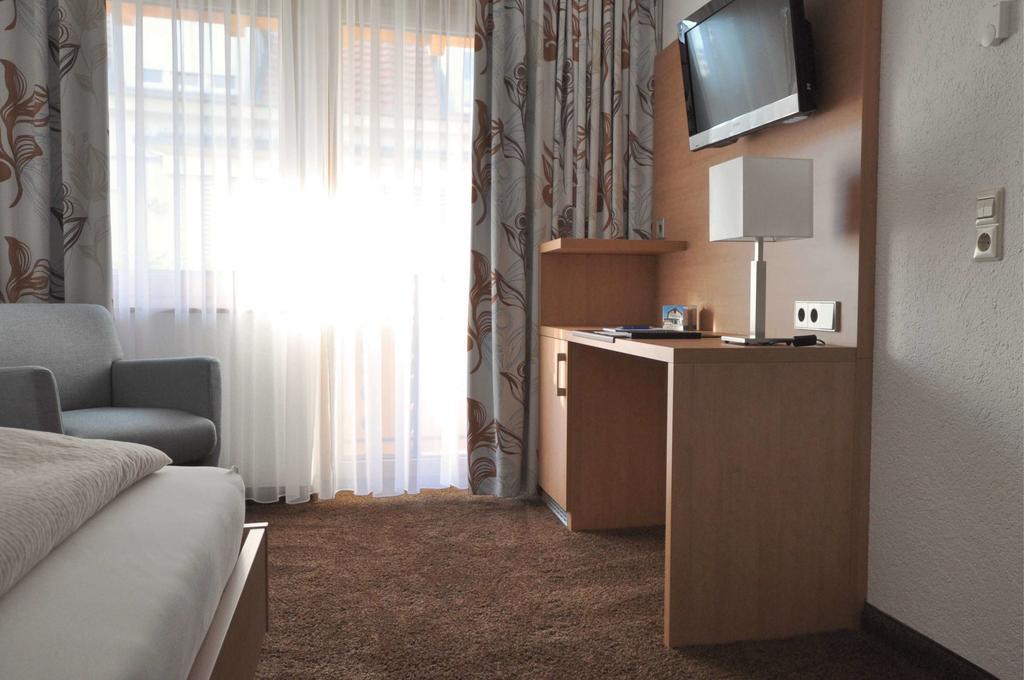 Hotel-Pension-Jasmin Rheinfelden  Esterno foto
