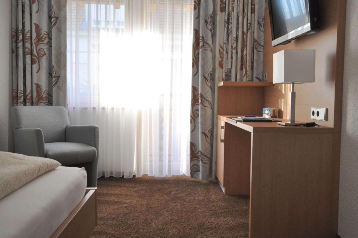 Hotel-Pension-Jasmin Rheinfelden  Esterno foto